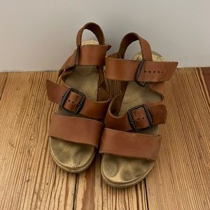 No 6 wedge sandals